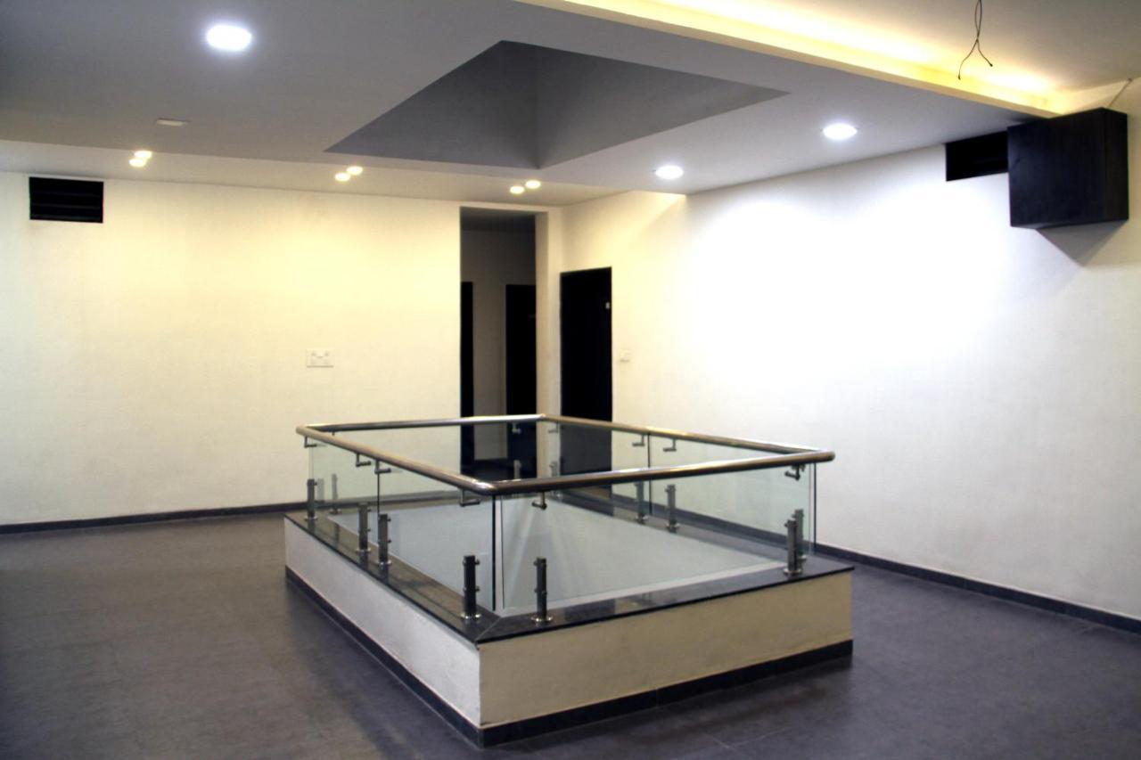 Hotel Aditya Talala 外观 照片