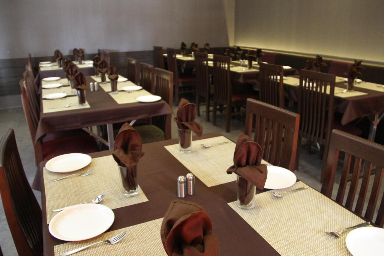 Hotel Aditya Talala 外观 照片
