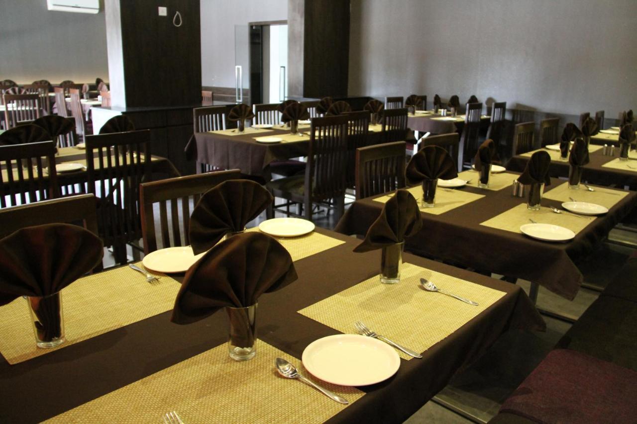 Hotel Aditya Talala 外观 照片